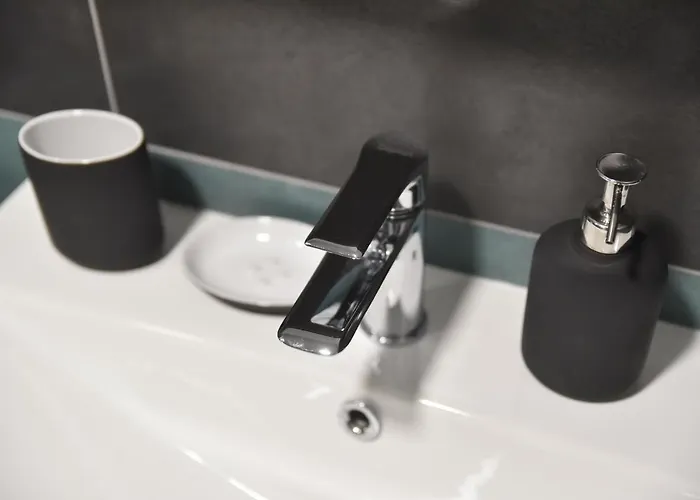 Lucija 9d57 Kraljevi Cardaci קופאוניק